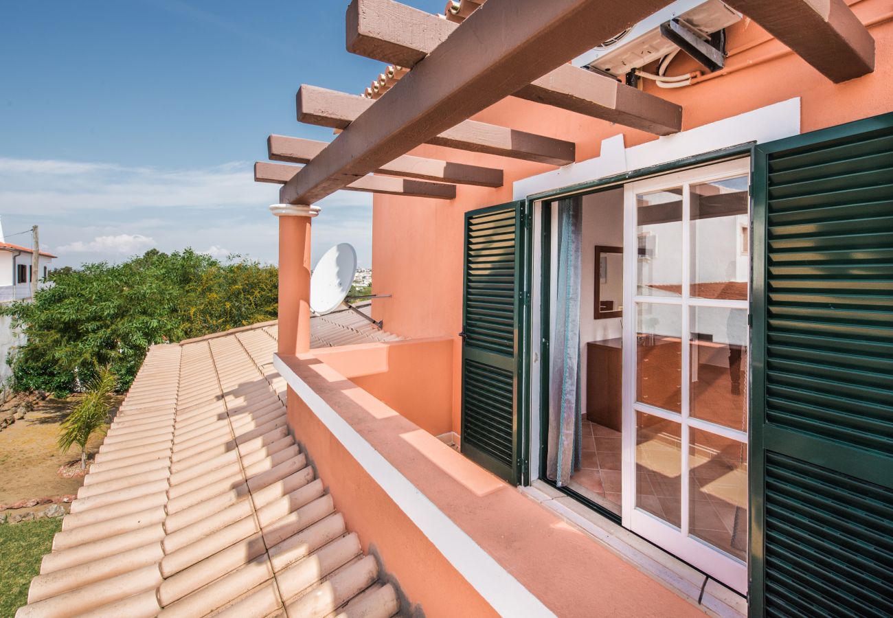 Villa in Galé - Luís