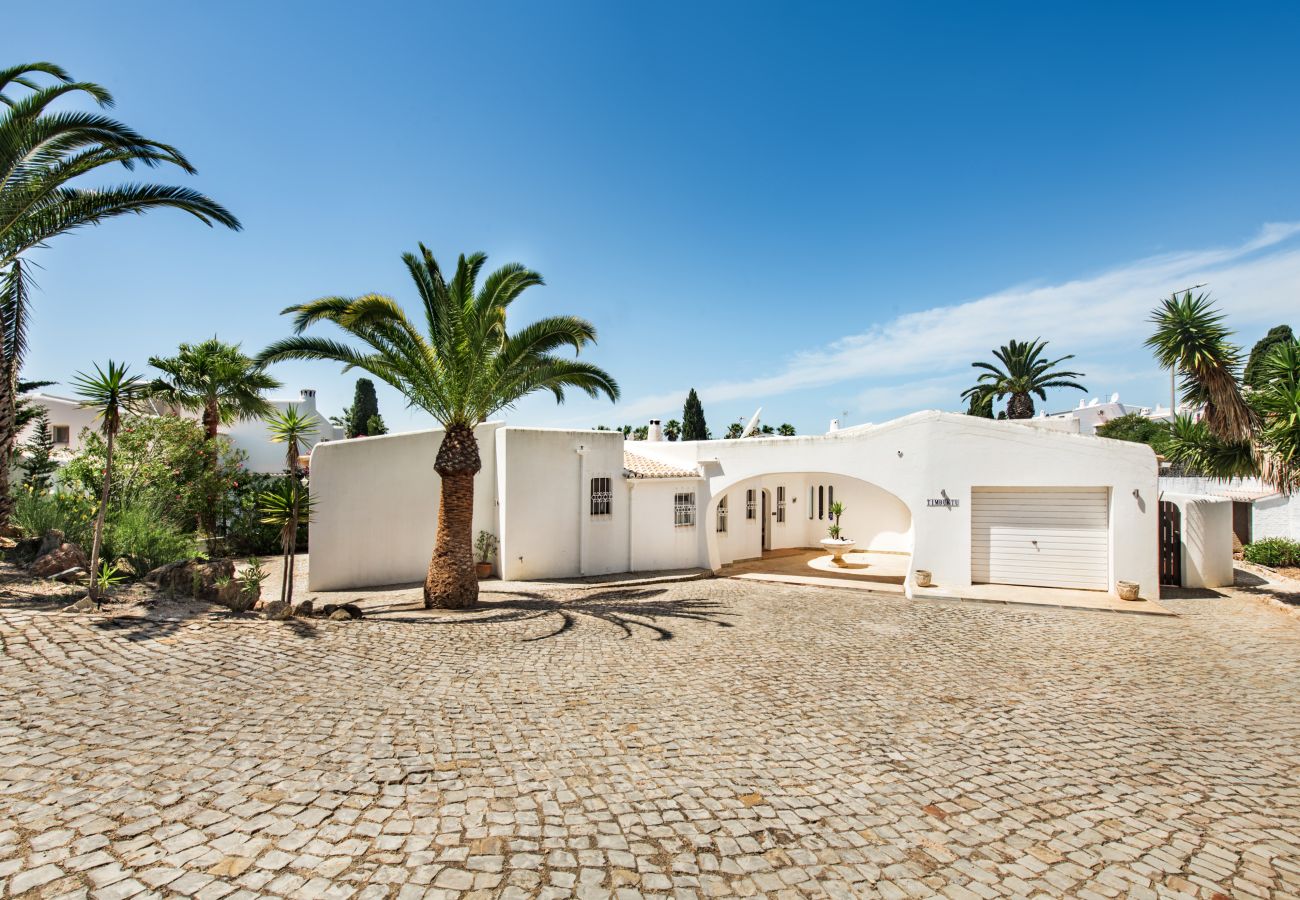 Villa in Albufeira - The Beach House