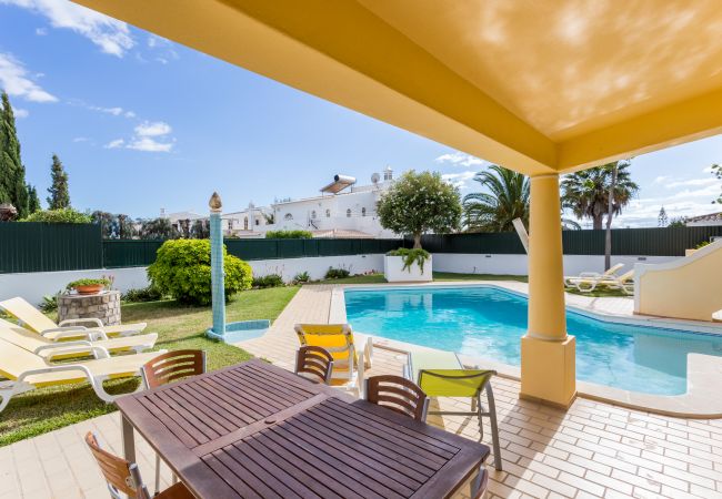 Villa à Galé - Helmar Villa à Galé - Helmar