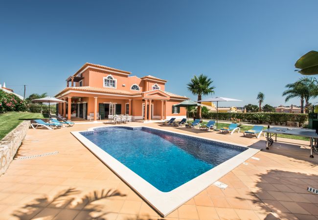 Villa à Galé - Luís Villa à Galé - Luís