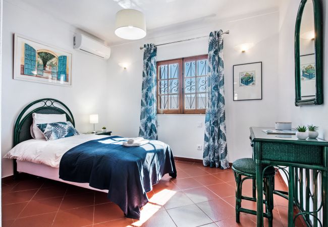 Villa à Vale Rebelho - Iris Villa à Vale Rebelho - Iris