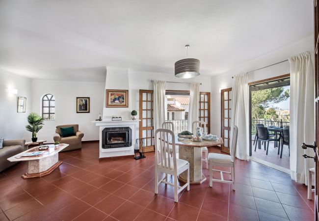 Villa à Vale Rebelho - Iris Villa à Vale Rebelho - Iris