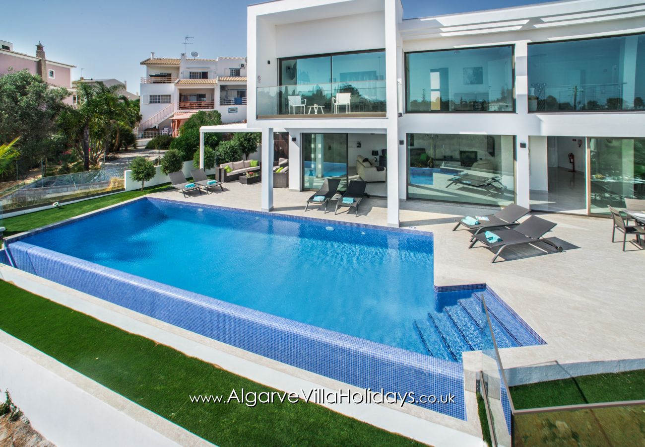 Villa à Armação de Pêra - Catalina
