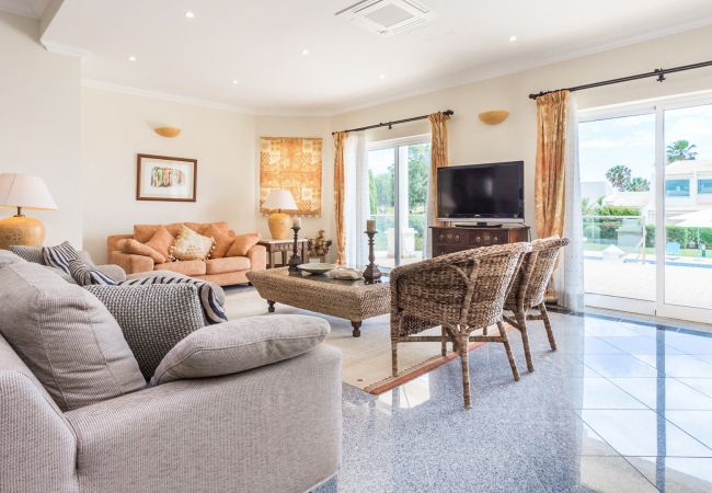 Villa à Galé - Figueiras Villa à Galé - Figueiras