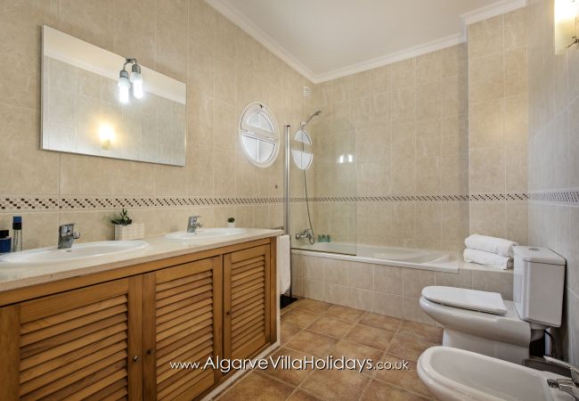 Villa à Alcantarilha - Rosemary Villa à Alcantarilha - Rosemary