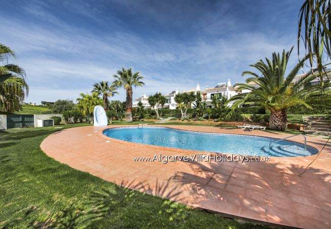 Villa à Alcantarilha - Rosemary Villa à Alcantarilha - Rosemary