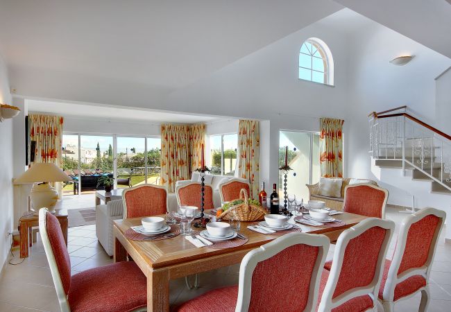 Villa em Albufeira - Villa Damara R19 Villa em Albufeira - Villa Damara R19