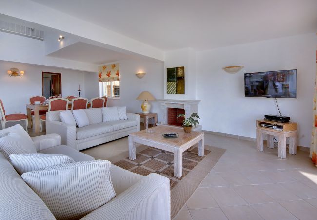 Villa em Albufeira - Villa Damara R19