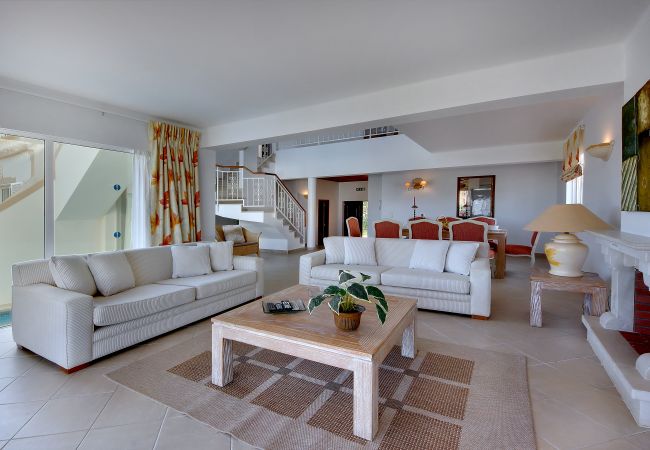 Villa em Albufeira - Villa Damara R19 Villa em Albufeira - Villa Damara R19