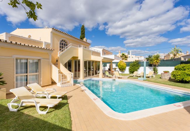 Villa em Galé - Helmar Villa em Galé - Helmar