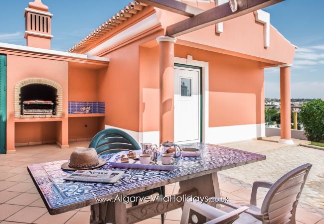 Villa em Galé - Luís Villa em Galé - Luís