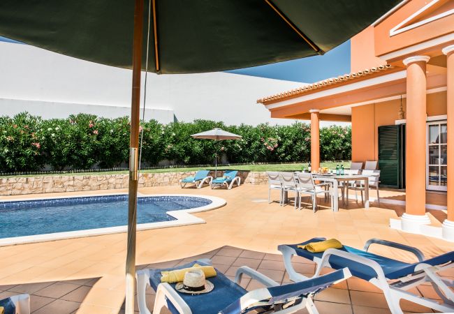 Villa em Galé - Luís Villa em Galé - Luís