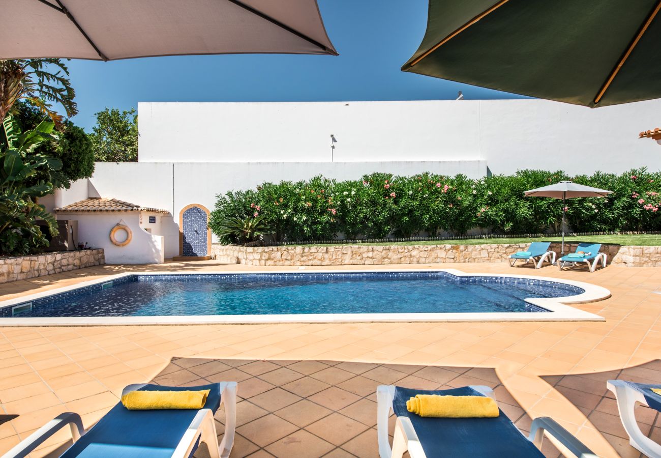 Villa em Galé - Luís