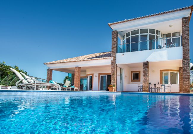 Villa em Sesmarias - Lila Villa em Sesmarias - Lila