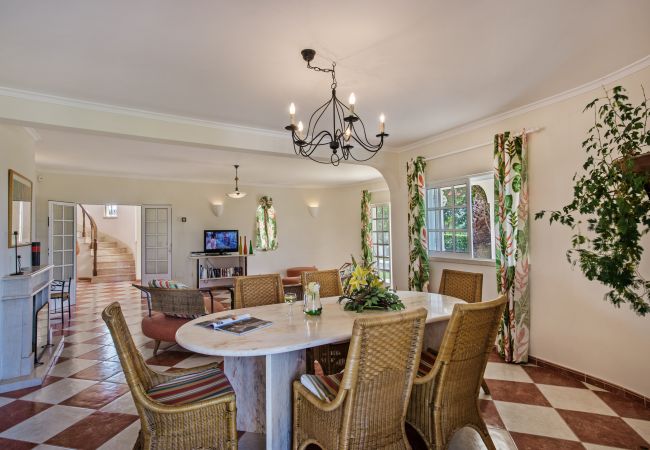 Villa em Vale Rebelho - Marco Real Villa em Vale Rebelho - Marco Real