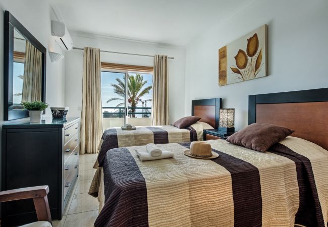 Apartamento em Galé - Apt Galé Mar 11 Apartamento em Galé - Apt Galé Mar 11