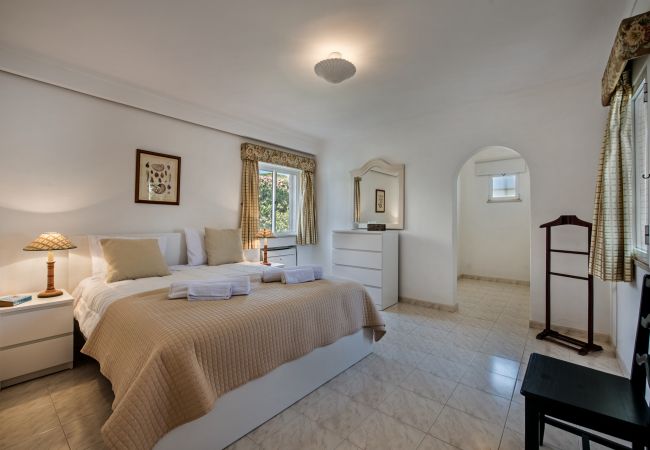 Villa em Albufeira - Branca Villa em Albufeira - Branca