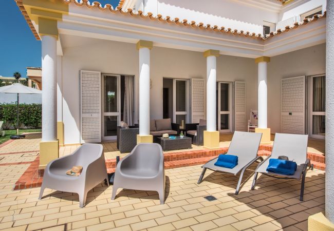 Villa em Albufeira - Branca Villa em Albufeira - Branca
