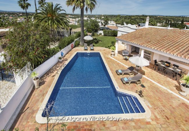 Villa em Guia - Casa Celina Villa em Guia - Casa Celina