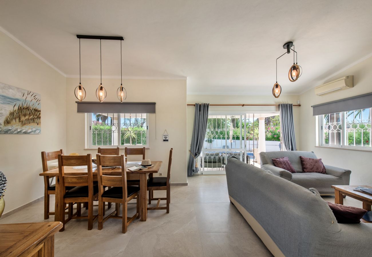 Villa em Guia - Casa Celina