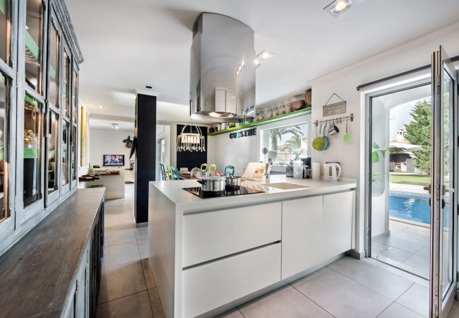 Villa em Galé - SeaBreeze Villa em Galé - SeaBreeze