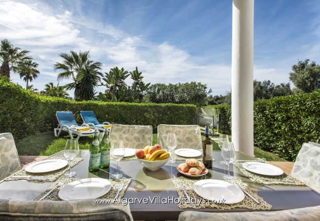 Villa em Alcantarilha - Rosemary Villa em Alcantarilha - Rosemary