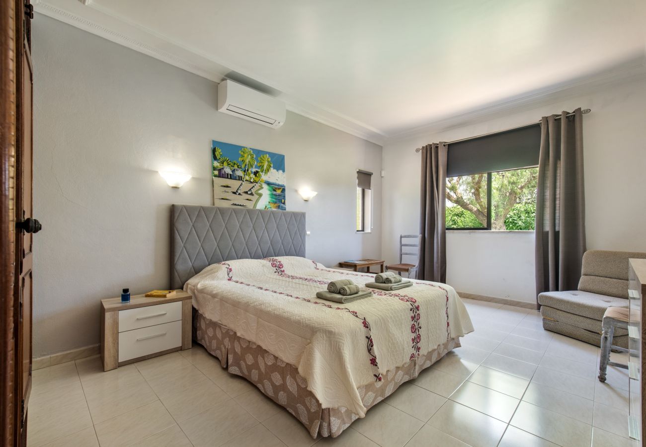 Villa em Vale Rebelho - Villa Mirante