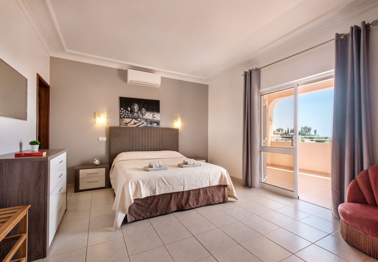 Villa em Vale Rebelho - Villa Mirante