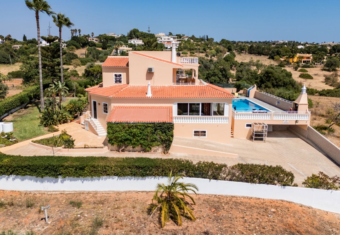 Villa em Vale Rebelho - Villa Mirante
