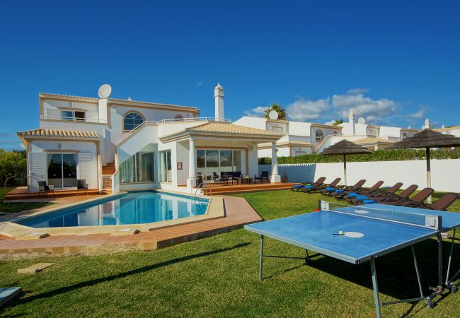 Villa/Dettached house in Albufeira - Villa Damara R19