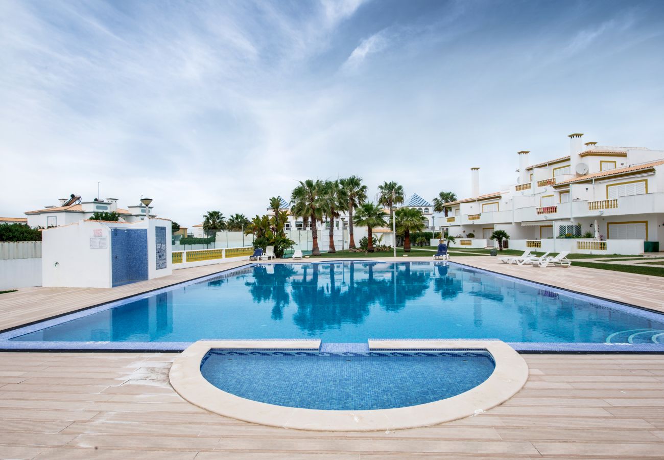 Apartment in Galé - Apartment S - O Monte