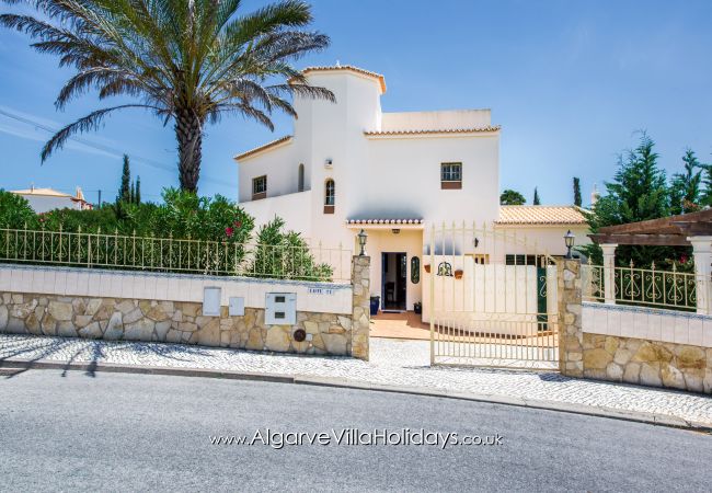 Villa in Galé - Hideaway Villa in Galé - Hideaway