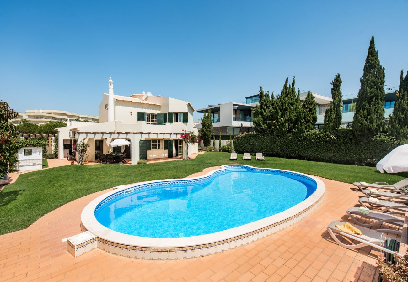 Villa in Galé - Hideaway