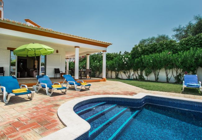 Villa in Galé - Bitoque Villa in Galé - Bitoque