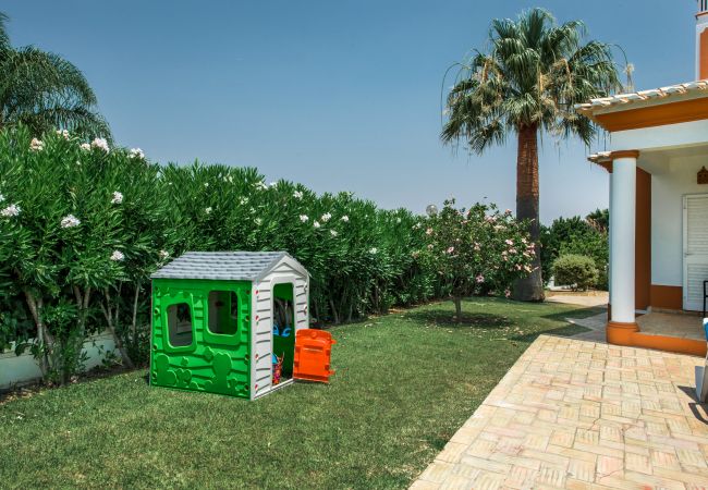 Villa in Galé - Bitoque Villa in Galé - Bitoque