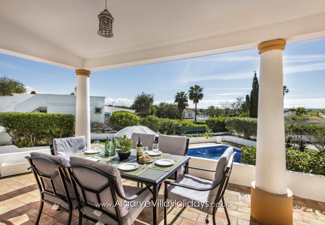 Villa in Guia - Buganvilia Villa in Guia - Buganvilia