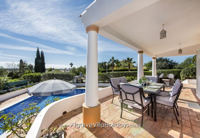 Villa in Guia - Buganvilia Villa in Guia - Buganvilia