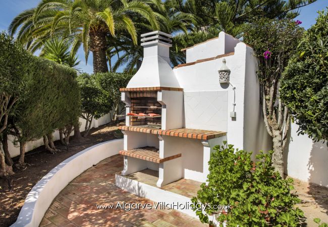 Villa in Guia - Buganvilia Villa in Guia - Buganvilia