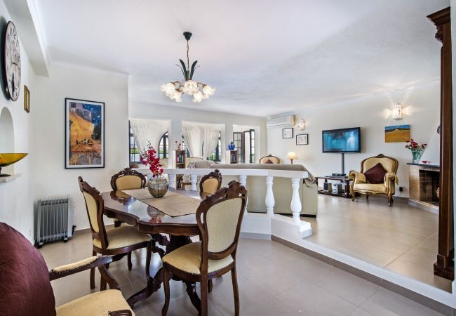 Villa in Sesmarias - Toad Hall Villa in Sesmarias - Toad Hall