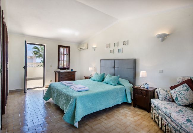 Villa in Sesmarias - Toad Hall Villa in Sesmarias - Toad Hall