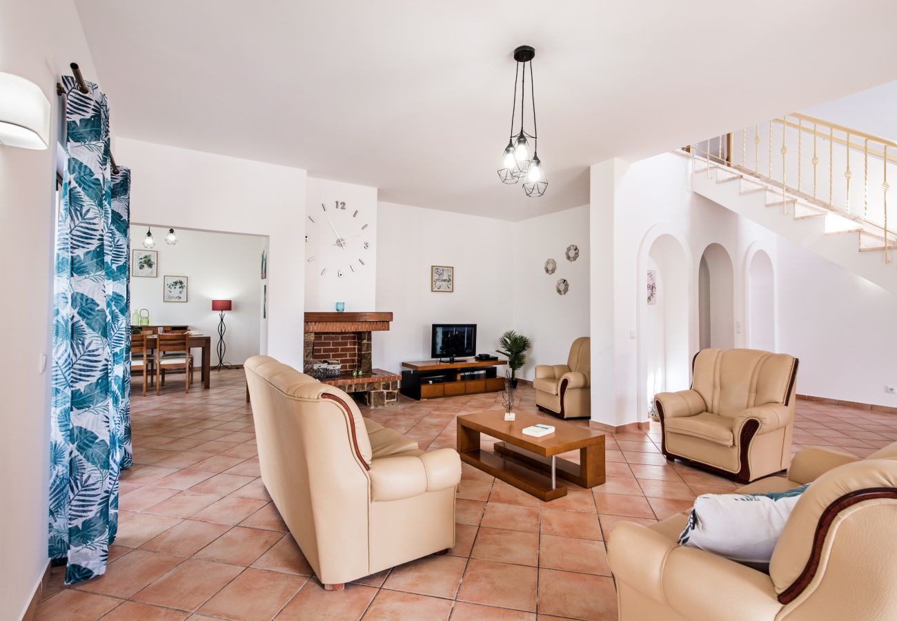 Villa in Galé - Luís