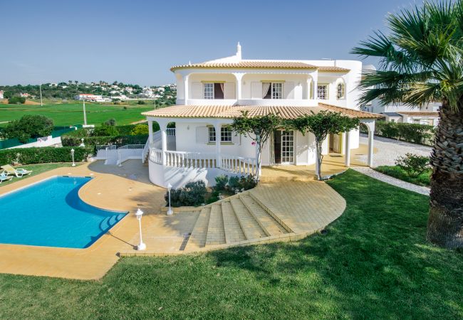 Villa/Dettached house in Vale Rebelho - Marco Real