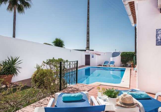 Villa in Vale Rebelho - Iris Villa in Vale Rebelho - Iris