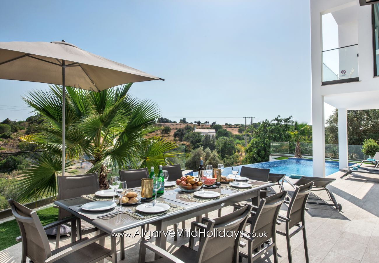 Villa in Armação de Pêra - Catalina