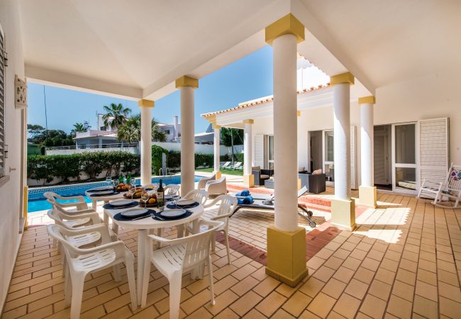 Villa in Albufeira - Branca Villa in Albufeira - Branca