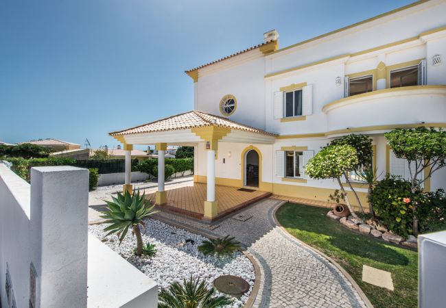 Villa in Albufeira - Branca Villa in Albufeira - Branca