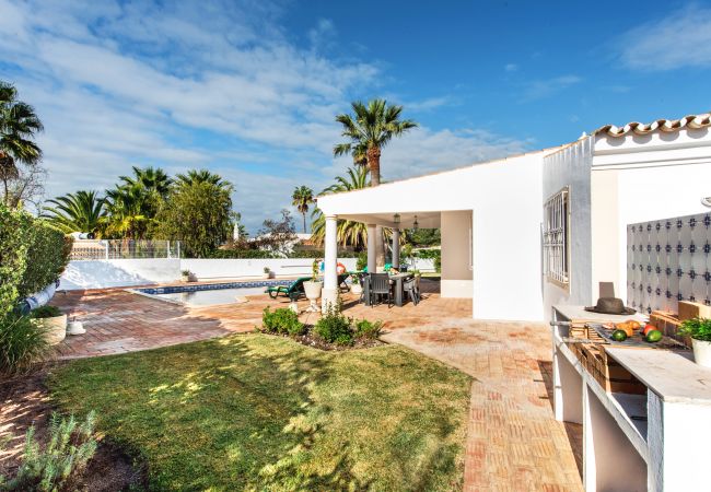 Villa in Guia - Casa Celina Villa in Guia - Casa Celina