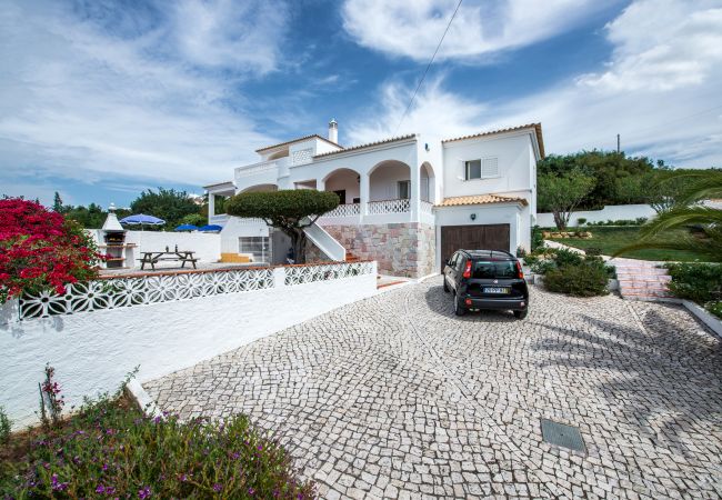 Villa in Albufeira - Villa Toriba Villa in Albufeira - Villa Toriba
