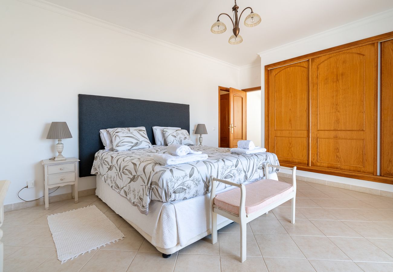 Villa in Albufeira - Villa Toriba
