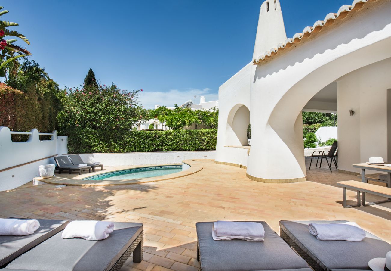 Villa in Albufeira - The Beach House